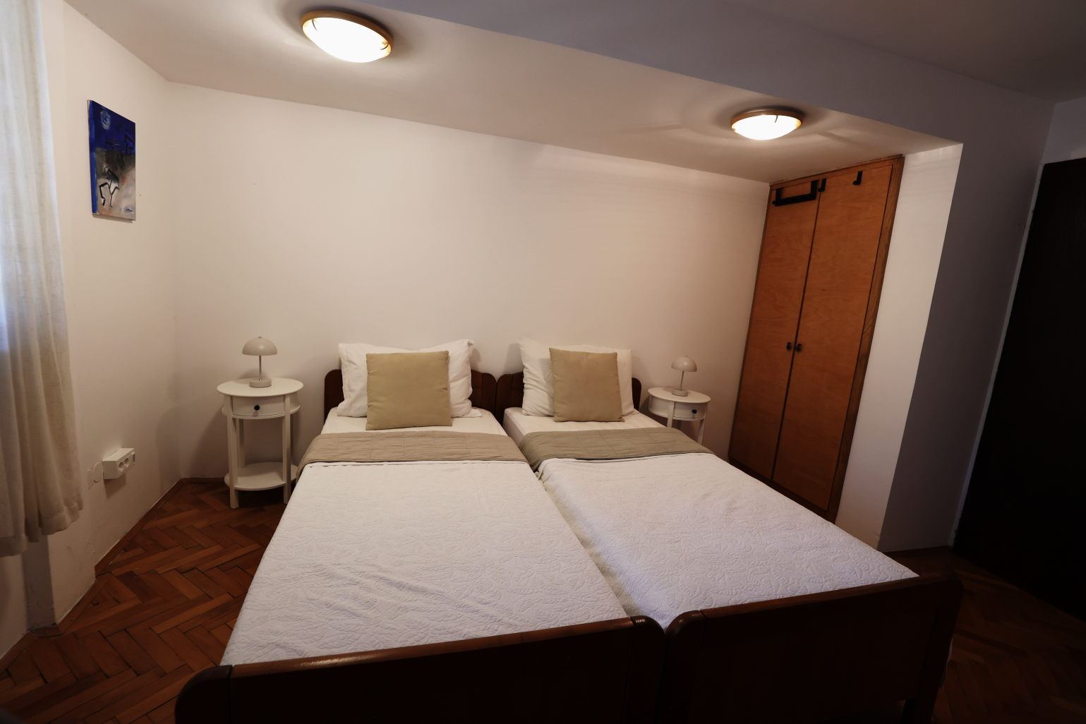 Bedroom with two single beds